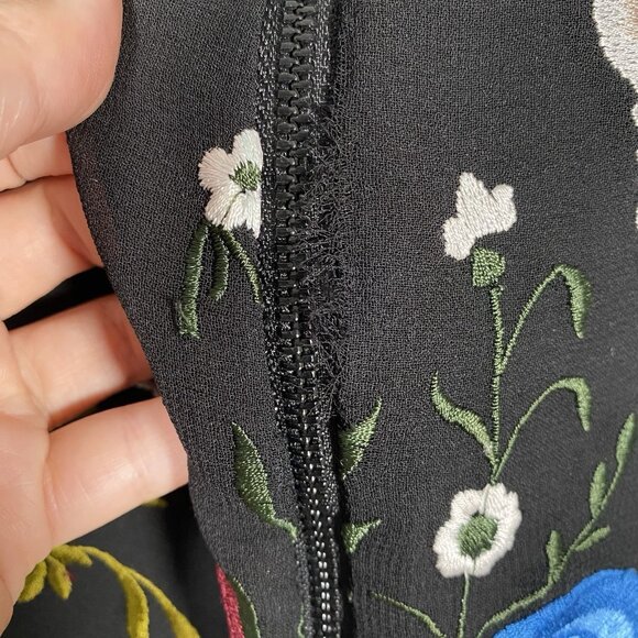 Alice + Olivia Eleonora Dress M Silk Embroidered Floral Bird Flare Sleeve Fairy - Picture 13 of 16